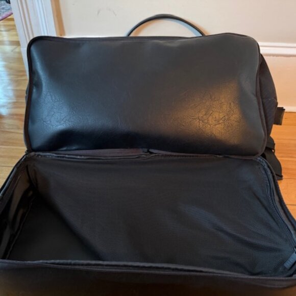 Beis The Weekender in Black - Picture 4 of 6